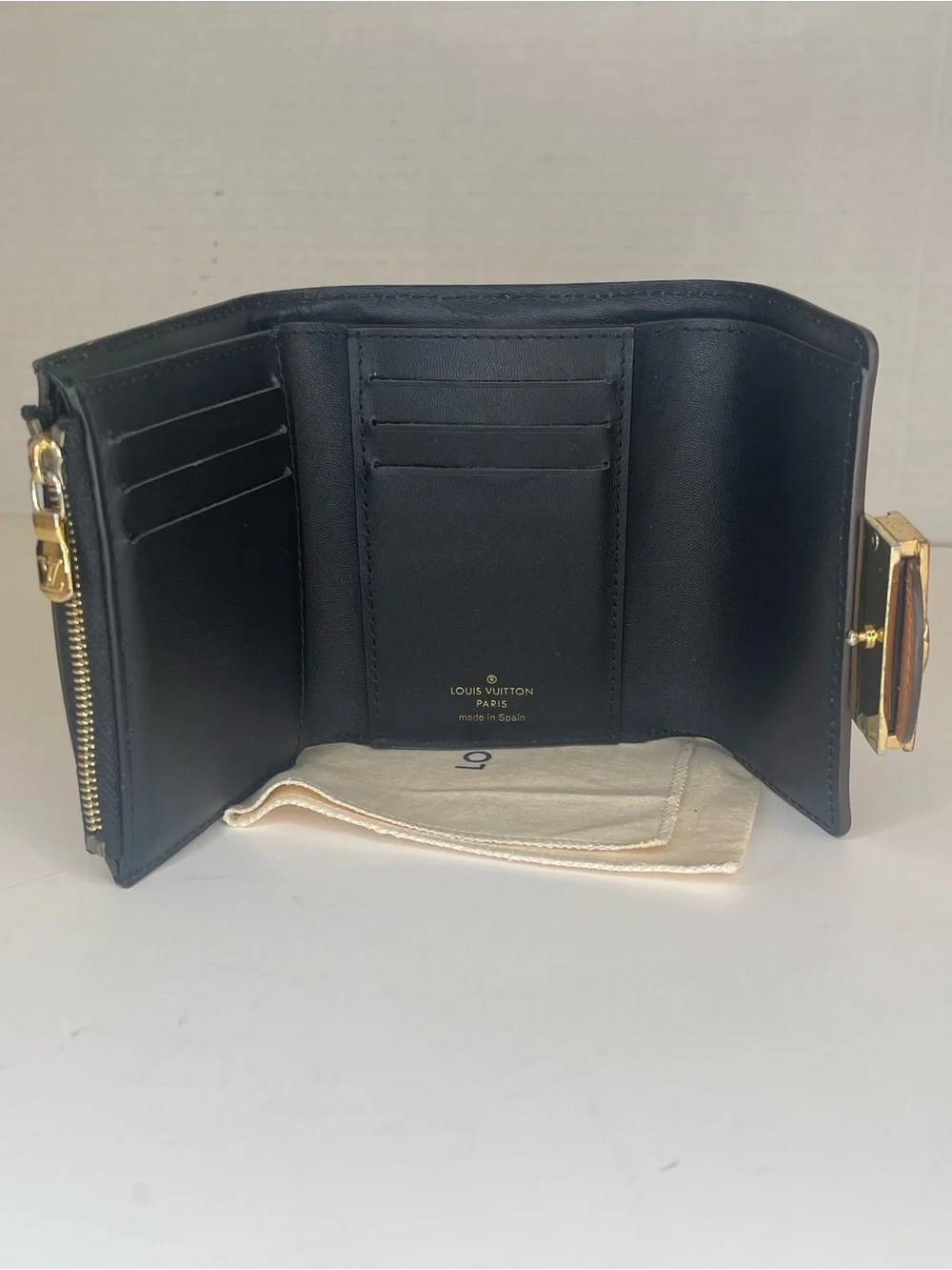 Louis Vuitton Dauphine Compact Wallet with dust bag